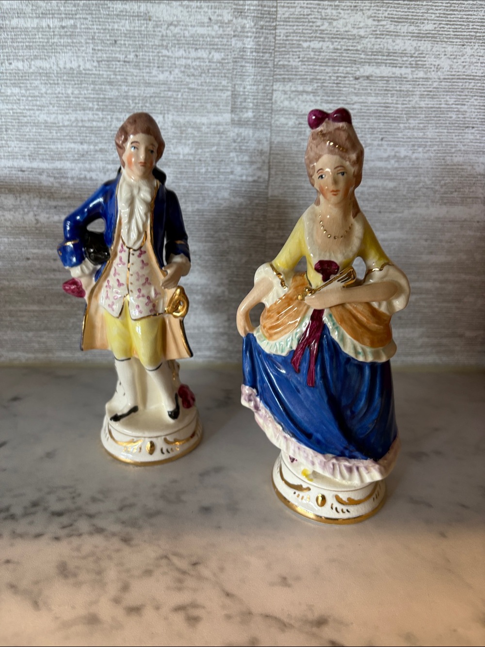 Vintage Coventry Porcelain Figurines Colonial USA 5012A & 5013A 7 ''